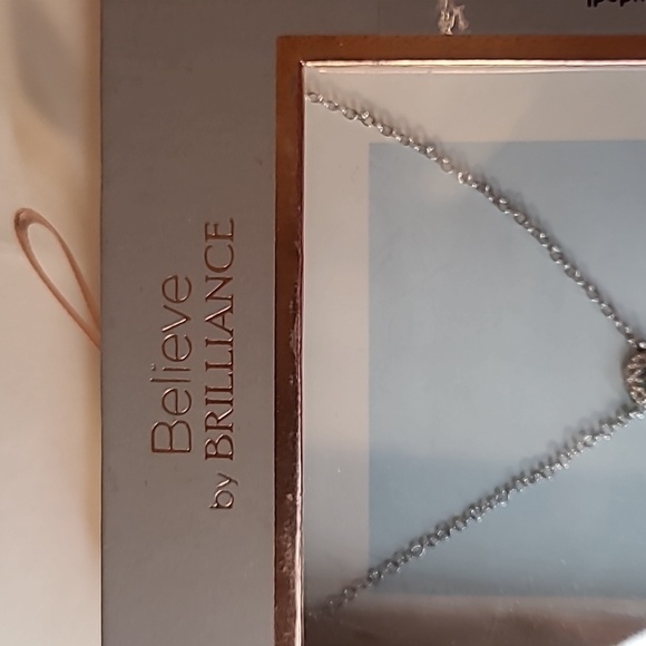 Believe in Brilliance NIB Sparkly Fancy CZ necklace in gift box unopened - Picture 4 of 8